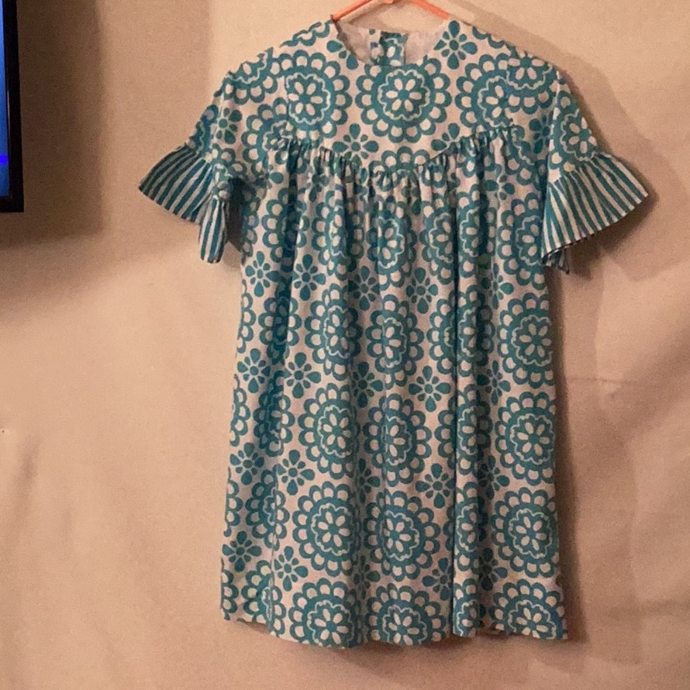 Kelly’s Kids white & turquoise color prints & bell sleeves dress #10/12 yrs old